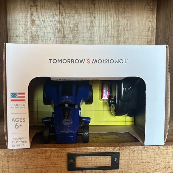 Robot Racer Remote Control Robot - Picture 2 of 5